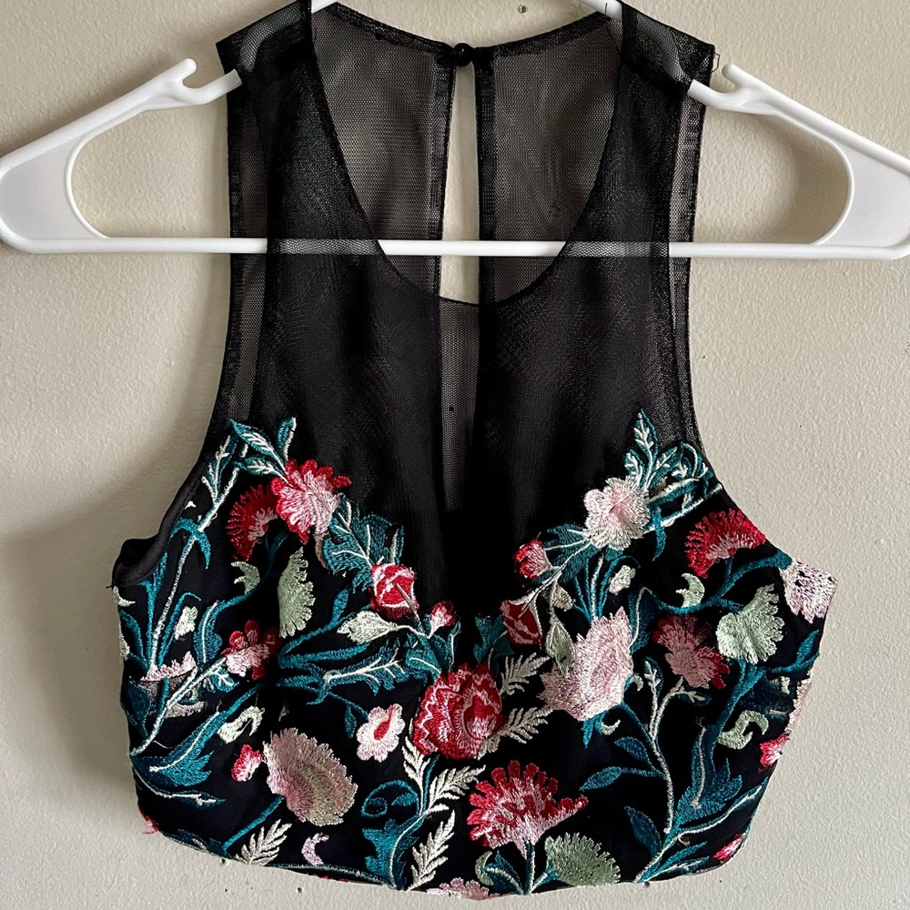 Mesh Floral Embroidered Crop Top